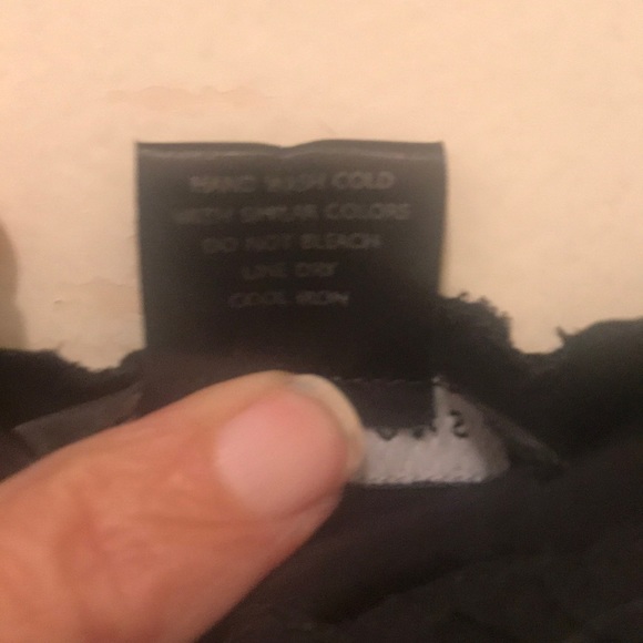 🔥🔥Natori black lace scoop neck dress. Worn once - Picture 12 of 13